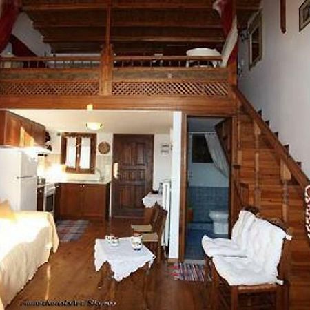 Traditional Studio Skyros Extérieur photo